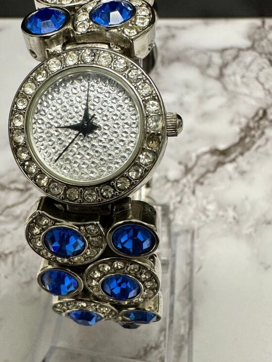 Suzanne Somers Watch Women Silver Tone Blue Rhinestone Bling Band New Battery main image 5